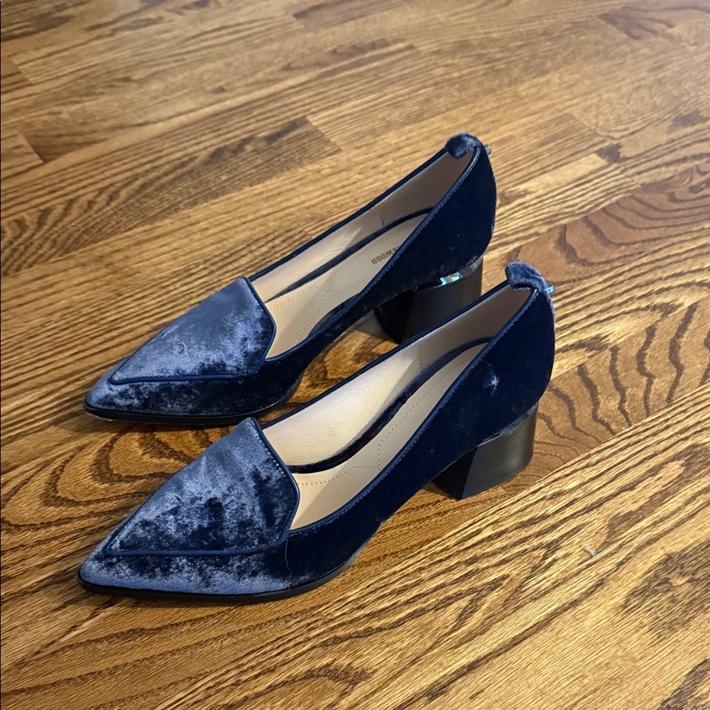 Nicholas Kirkwood Navy Velvet Pointed-Toe Flats - Picture 3 of 11